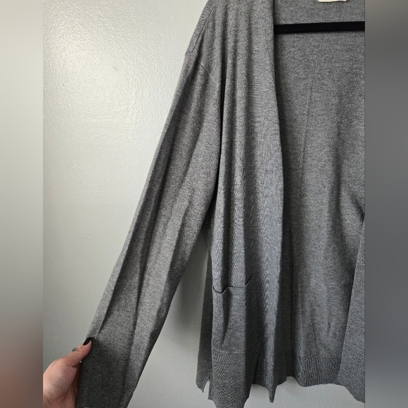 New In Grey Open-Front Women's Cardigan Sweater Size Large - Picture 2 of 7